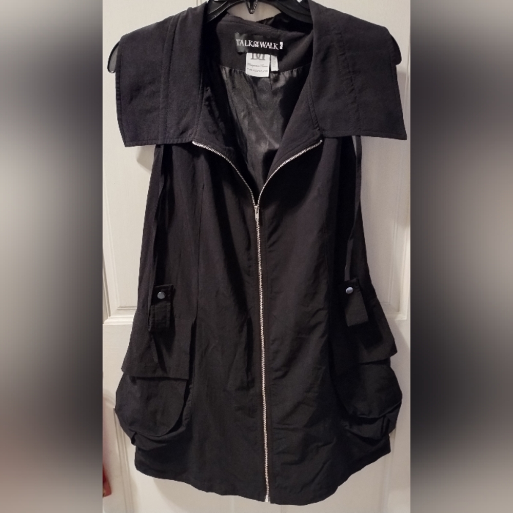 DZhavael Boutique Black Sleeveless Zipper Front Light Jacket Sz XL